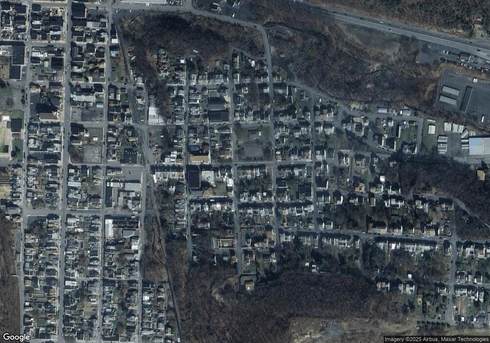 906 Race St, Shamokin, PA 17872 - photo 1