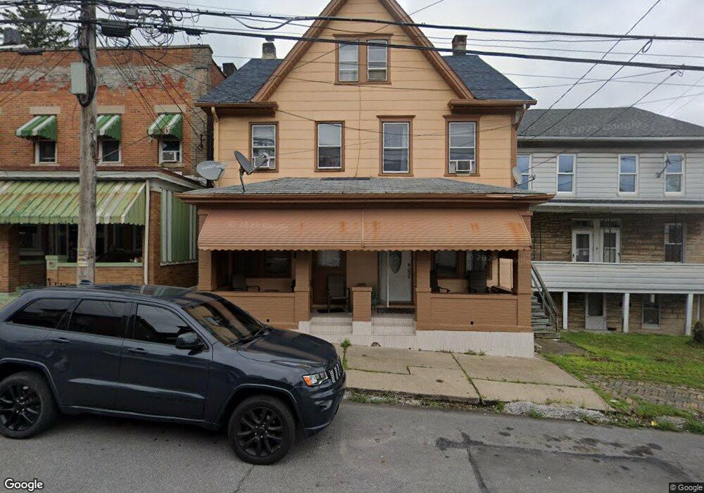 527 Seybert St, Hazleton, PA 18201 - photo 1