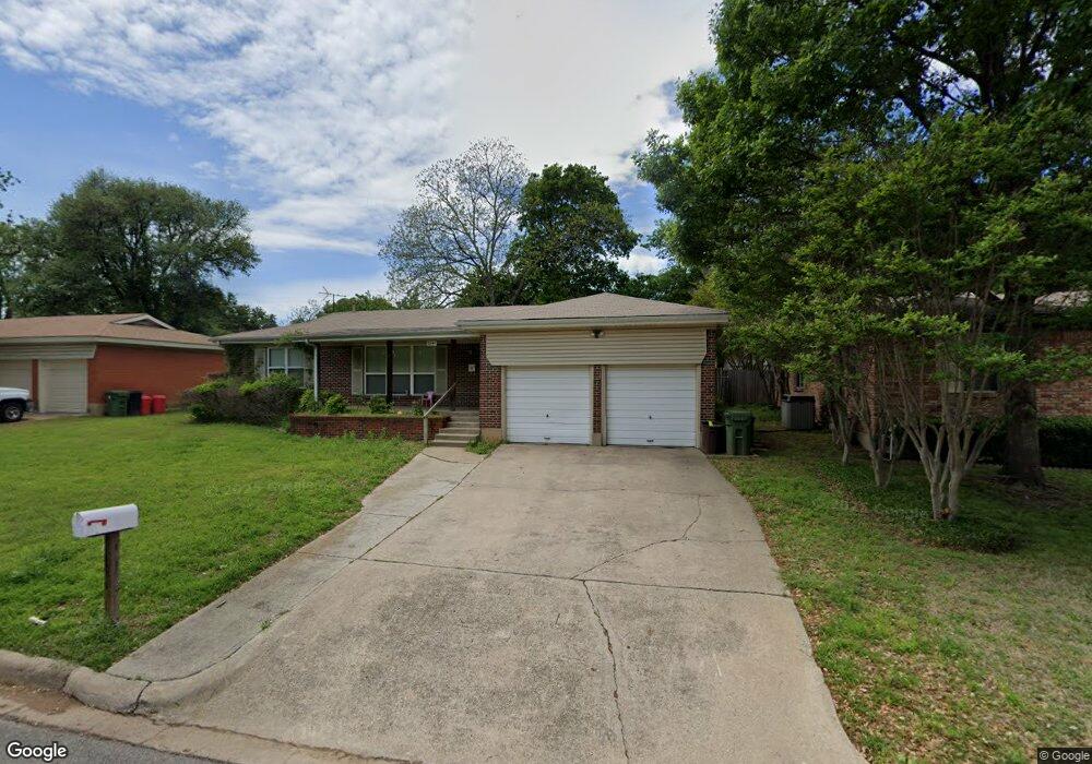 1041 Reed St, Hurst, TX 76053 - photo 1