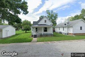 125 E East St, Argenta, IL 62501