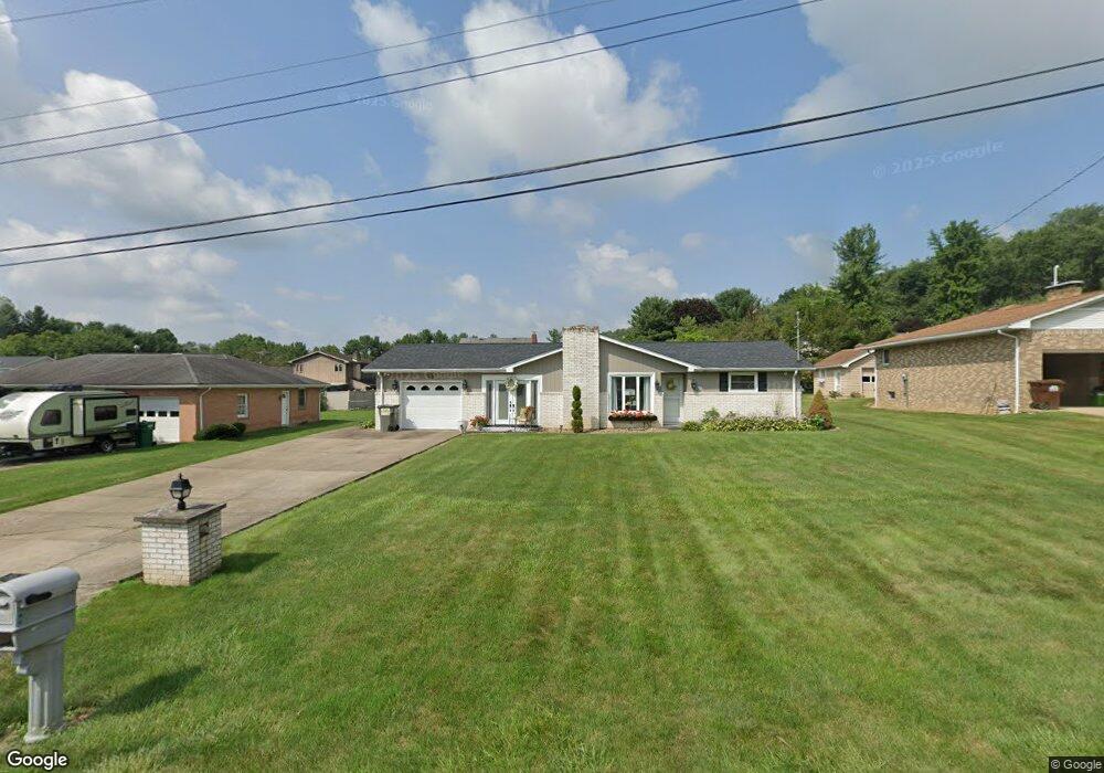 1340 Parkview Dr, Wellsville, OH 43968 - photo 1