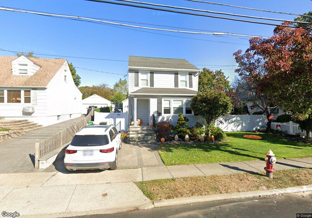2513 Wilson Ave, Bellmore, NY 11710 - photo 1