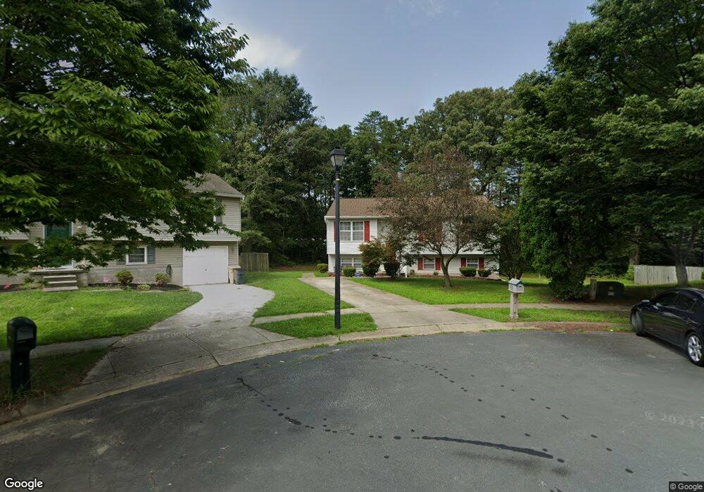 8158 Santa fe Dr, Severn, MD 21144 - photo 1