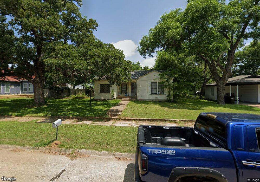 1021 W Shepherd St, Denison, TX 75020 - photo 1