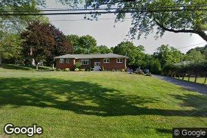 3 Dalewood Ln, Valhalla, NY 10595
