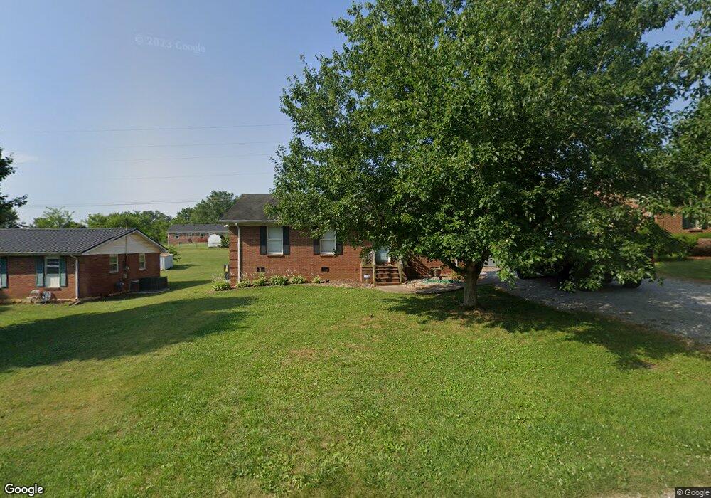 828 Spears Ave, Franklin, KY 42134 - photo 1