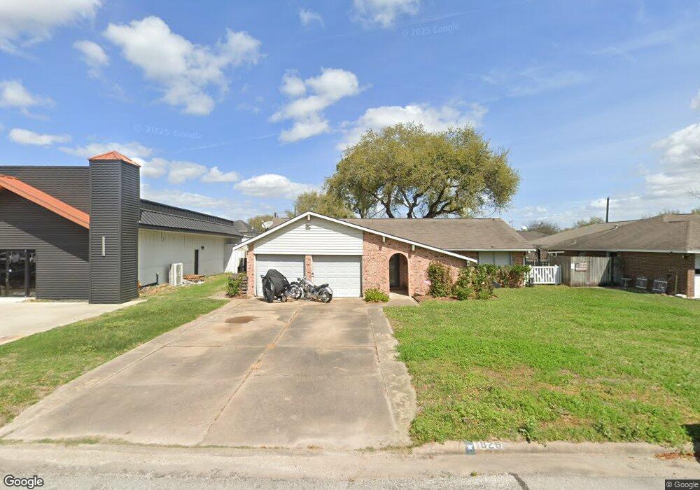 826 Clubside Dr, East Bernard, TX 77435 - photo 1