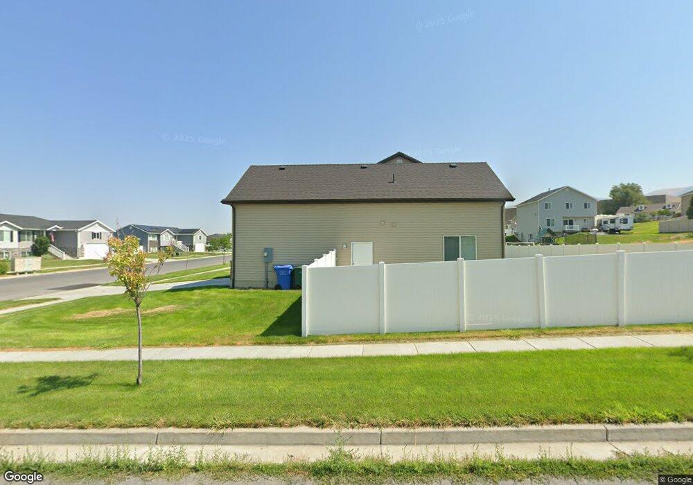 485 W 60 S unit 23, Hyrum, UT 84319 - photo 1
