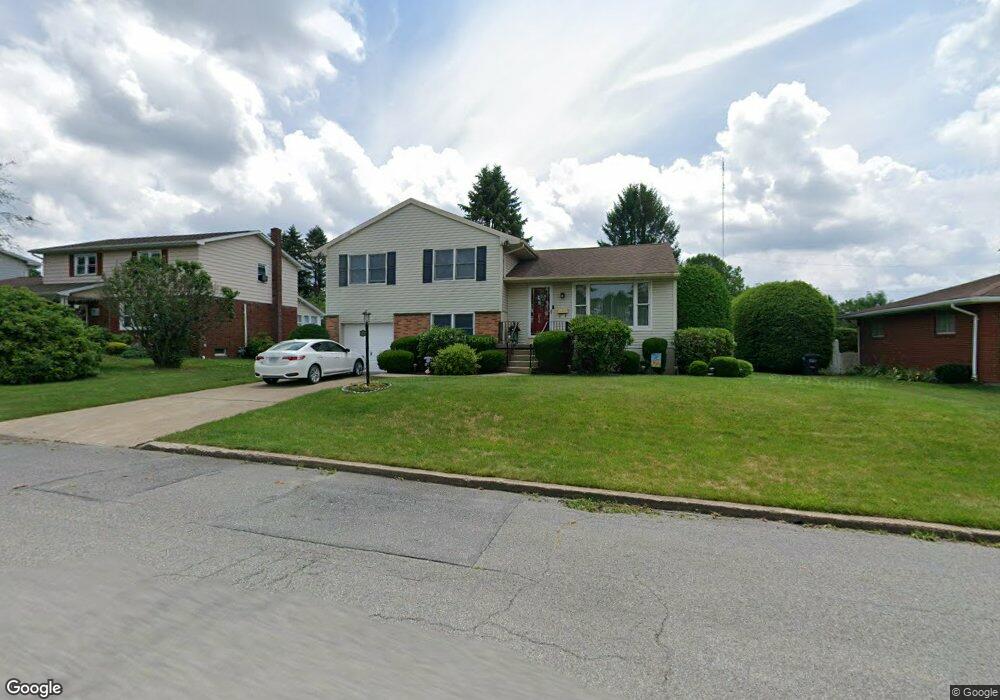 704 Samuels Ave, Hazleton, PA 18201 - photo 1