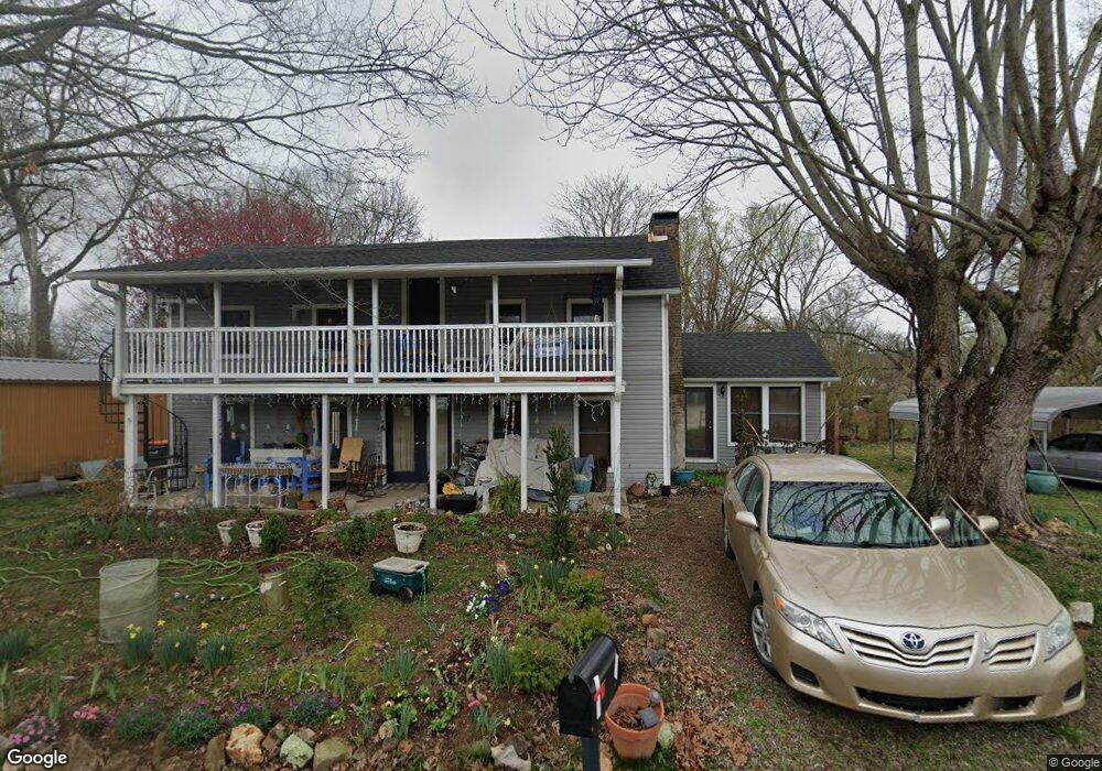 137 E 1st Ave, Elkins, AR 72727 - photo 1