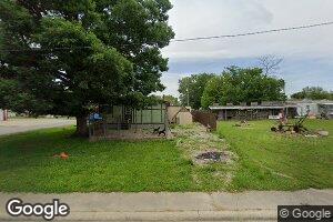 110 E 3rd St, Kell, IL 62853