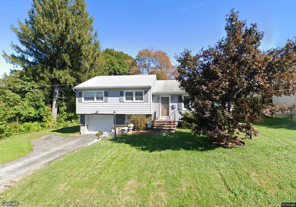 91 Pullen Ave, Oakville, CT 06779 - photo 1