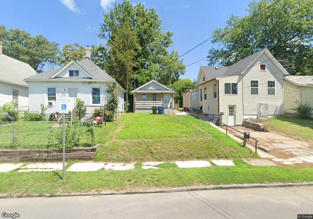 1618 W 2nd St, Davenport, IA 52802 - photo 1