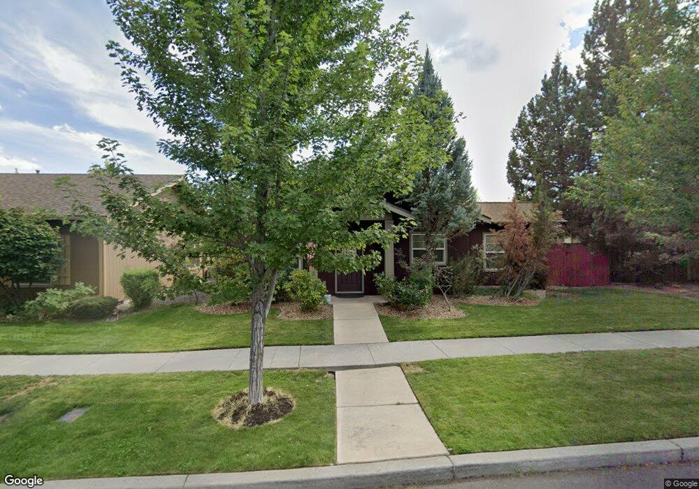 20669 Wild Rose Ln, Bend, OR 97702 - photo 1