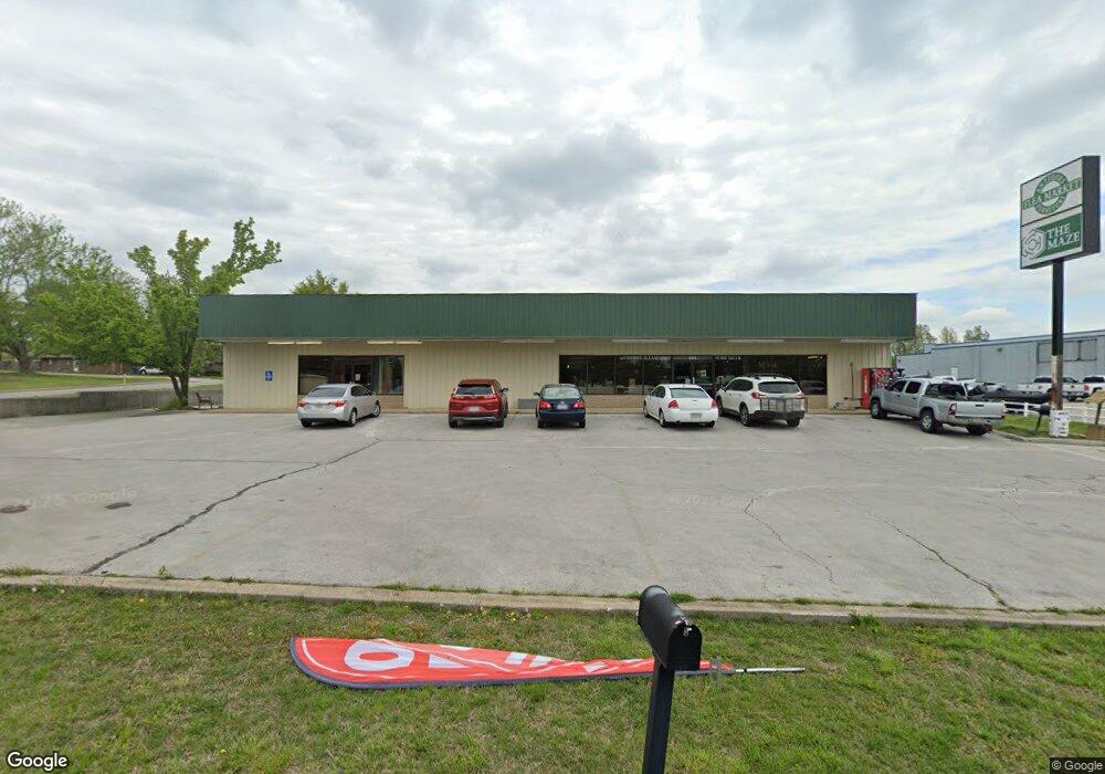 302 S West St, Nixa, MO 65714 - photo 1