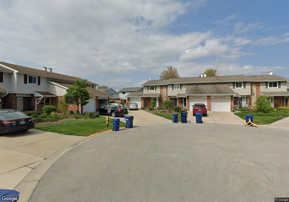 1738 Trent Ct, Wheaton, IL 60189 - photo 1