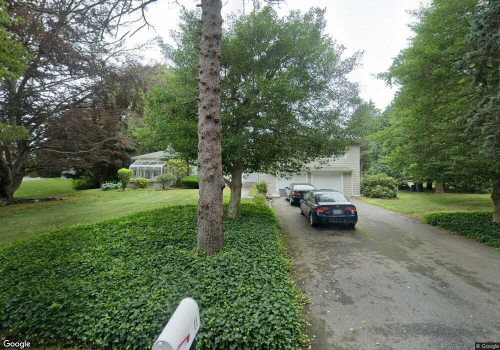 11 Stone Tower Ln, Barrington, RI 02806 - photo 1