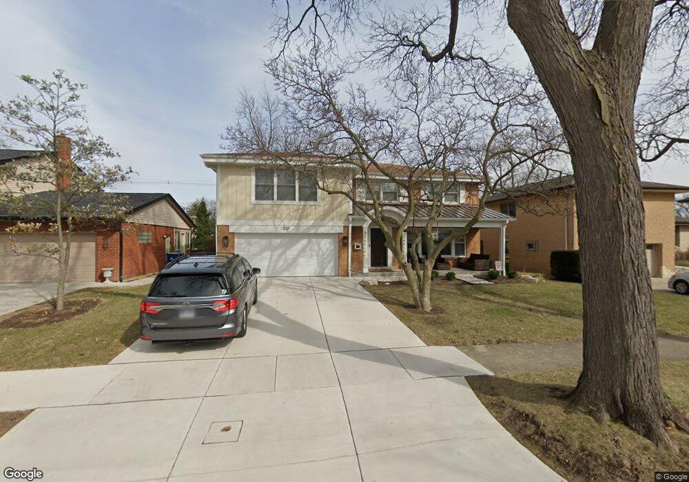 829 S Parkside Ave, Elmhurst, IL 60126 - photo 1