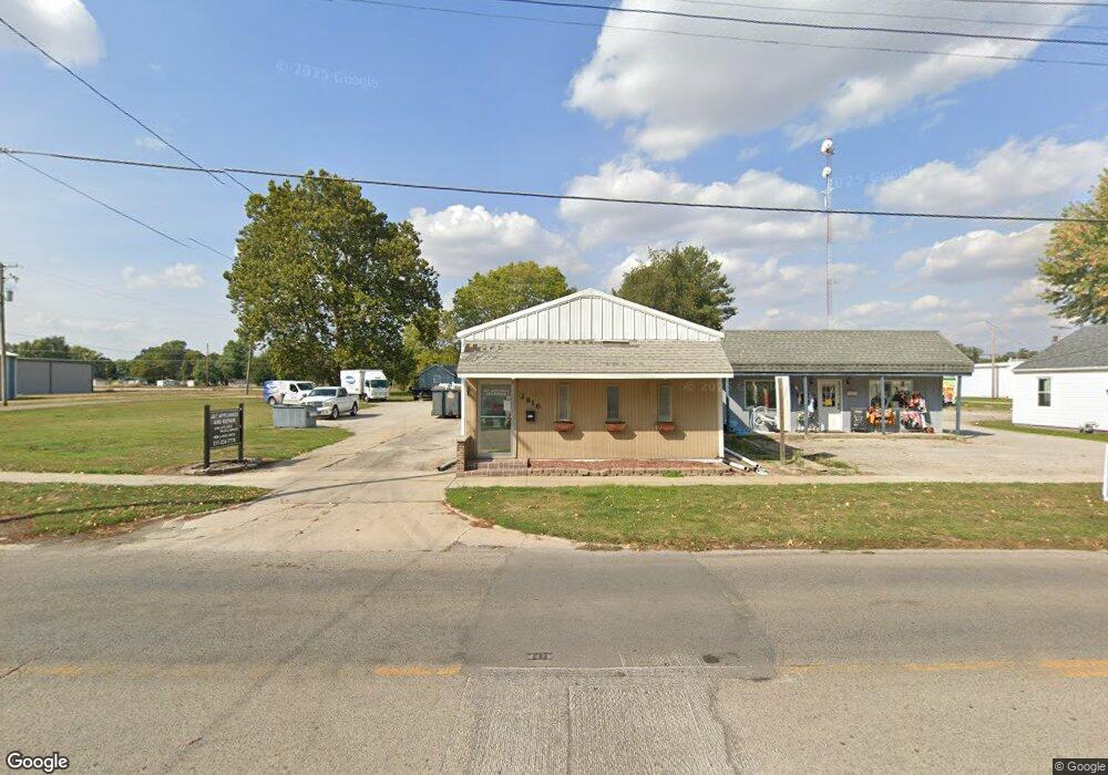 2816 Marshall Ave, Mattoon, IL 61938 - photo 1