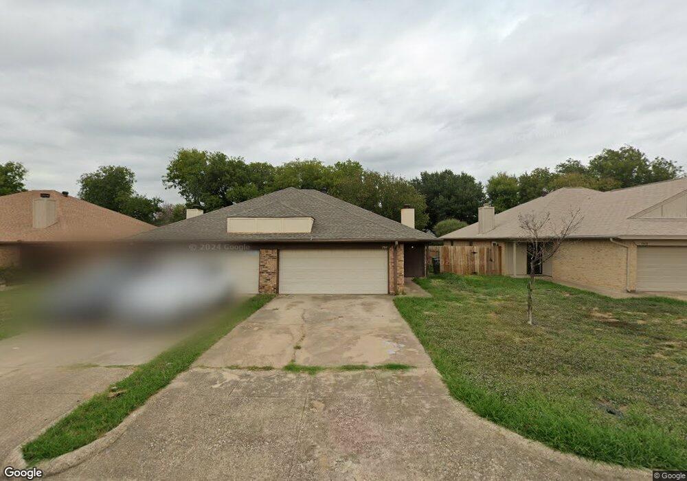 7511 April Ln, North Richland Hills, TX 76182 - photo 1