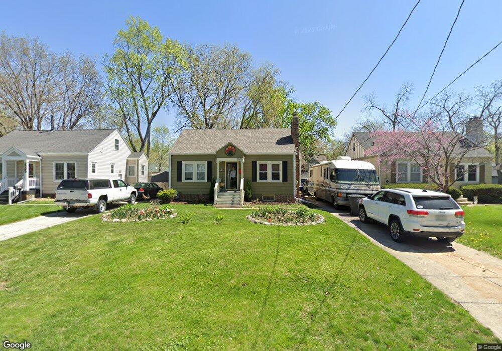 2505 44th St, Des Moines, IA 50310 - photo 1