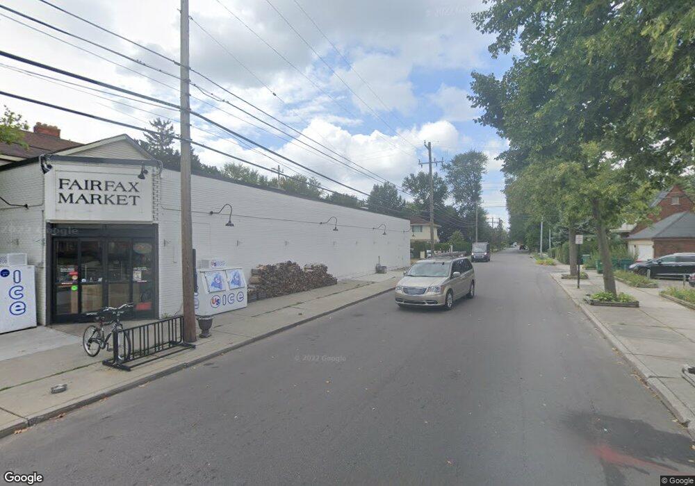 899 Beaconsfield Ave, Grosse Pointe Park, MI 48230 - photo 1