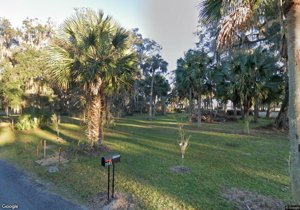 2305 Seabreeze Dr SE, Darien, GA 31305 - photo 1