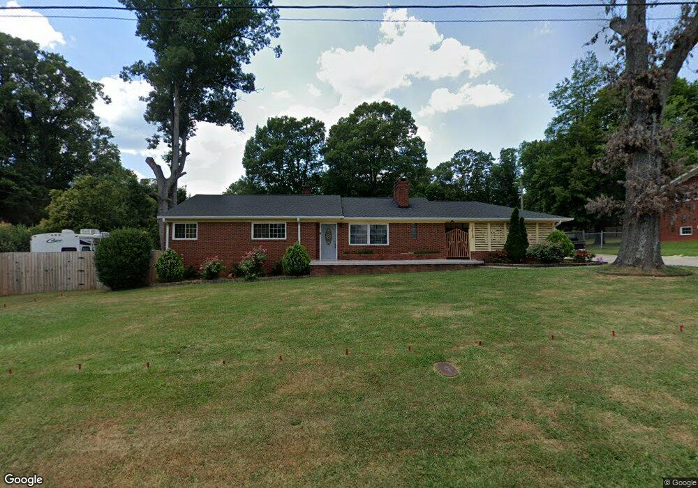 1410 Arrowwood Rd, Asheboro, NC 27205 - photo 1