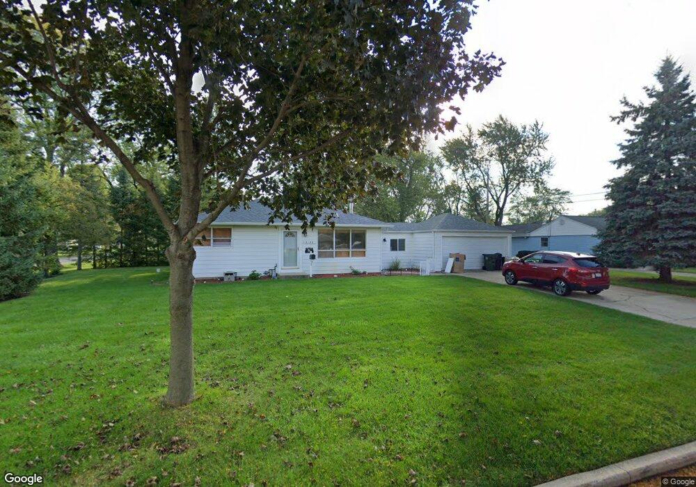 2100 Bluebird Ln, Rolling Meadows, IL 60008 - photo 1