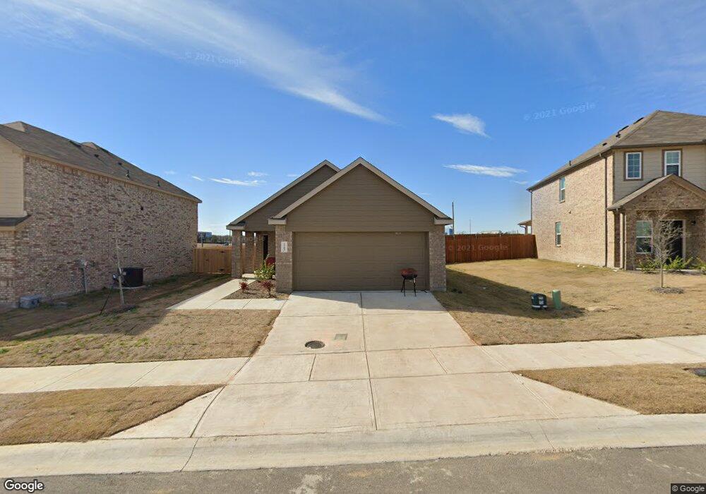 1303 Kinglet Dr, Ennis, TX 75119 - photo 1