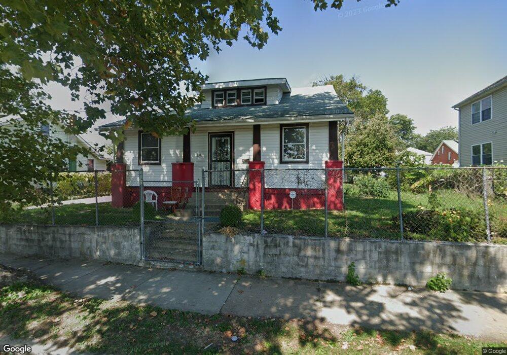 3301 Saunders St, Camden, NJ 08105 - photo 1