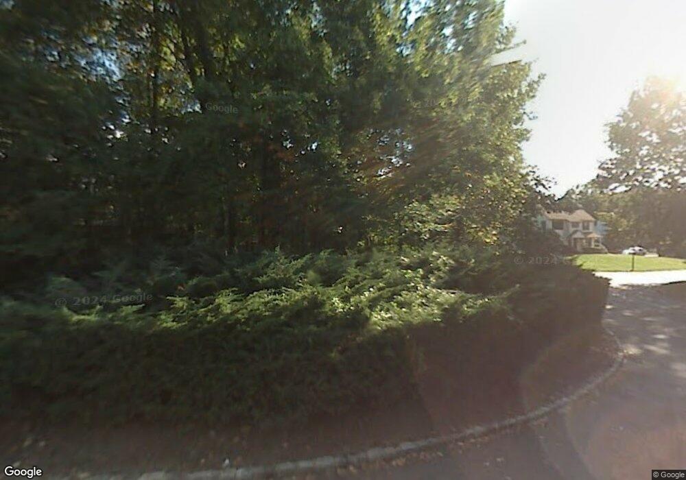 801 Maplecrest Rd, Edison, NJ 08820 - photo 1