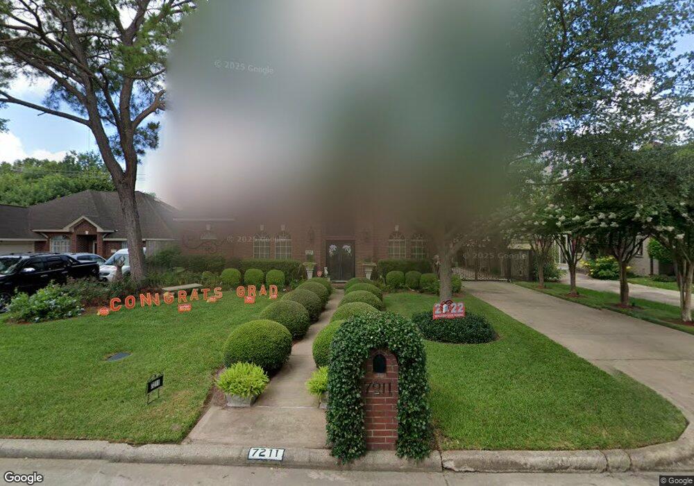 7211 Athlone Dr, Houston, TX 77088 - photo 1