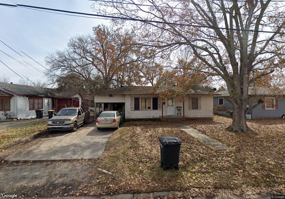 913 Julia St, New Iberia, LA 70560 - photo 1