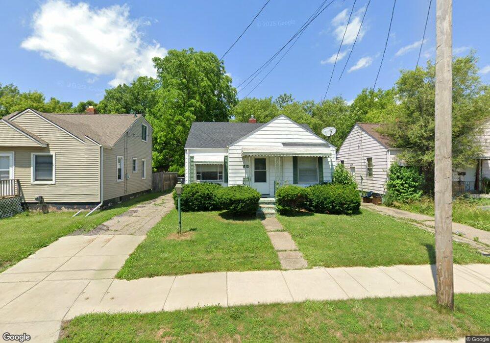 1126 W Atherton Rd, Flint, MI 48507 - photo 1