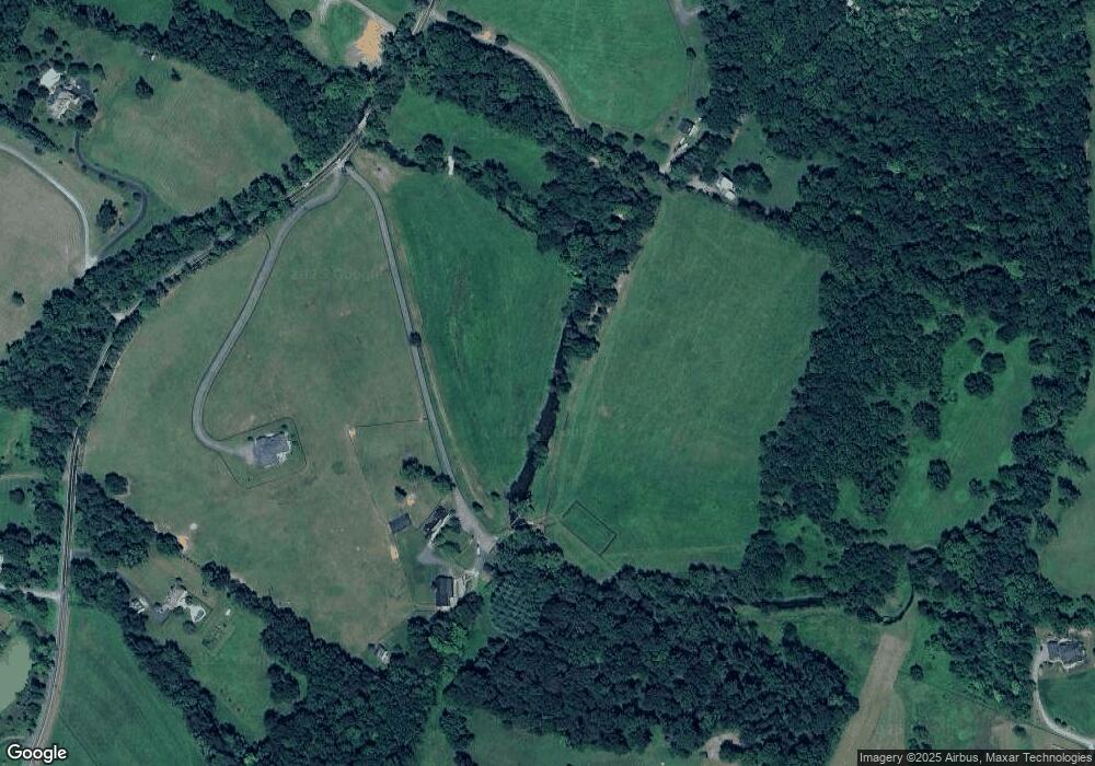 18384 Silcott Springs Rd, Purcellville, VA 20132 - photo 1