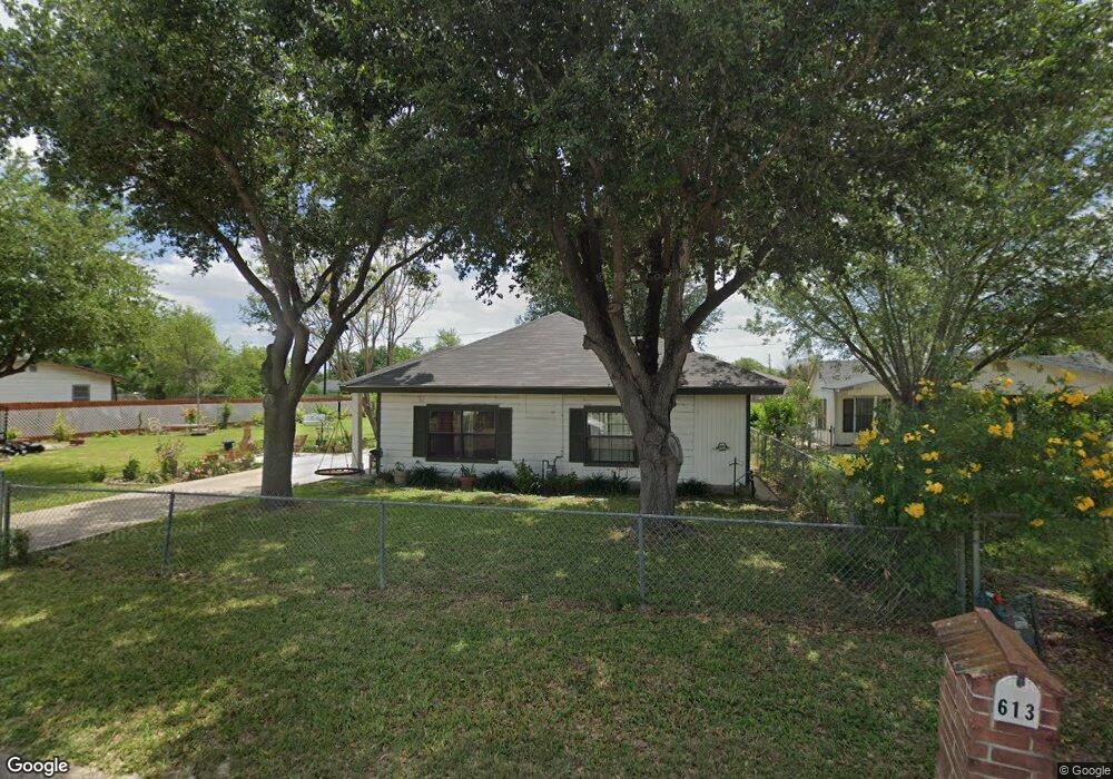 613 Hackberry Ave, San Juan, TX 78589 - photo 1