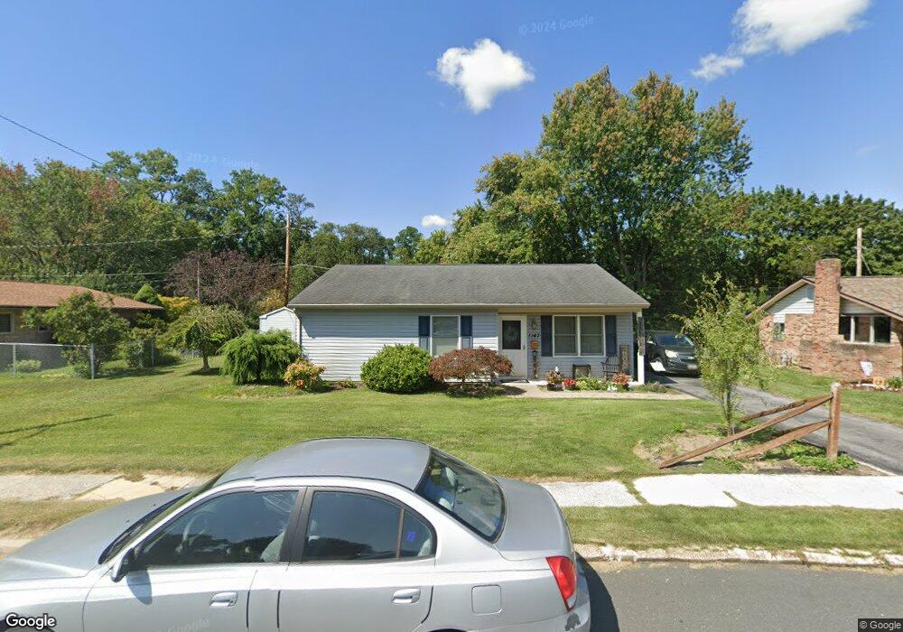 1147 Outer Dr, Hagerstown, MD 21742 - photo 1