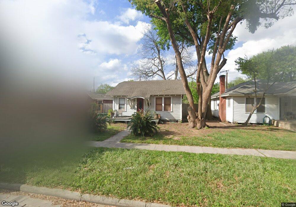 807 Peddie St, Houston, TX 77008 - photo 1