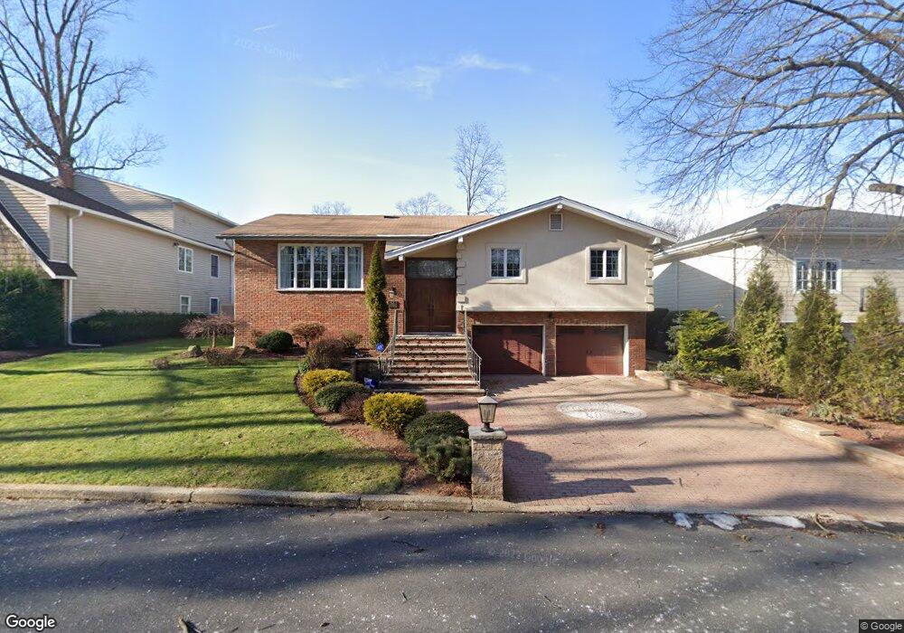 32 Hickory St, Englewood Cliffs, NJ 07632 - photo 1