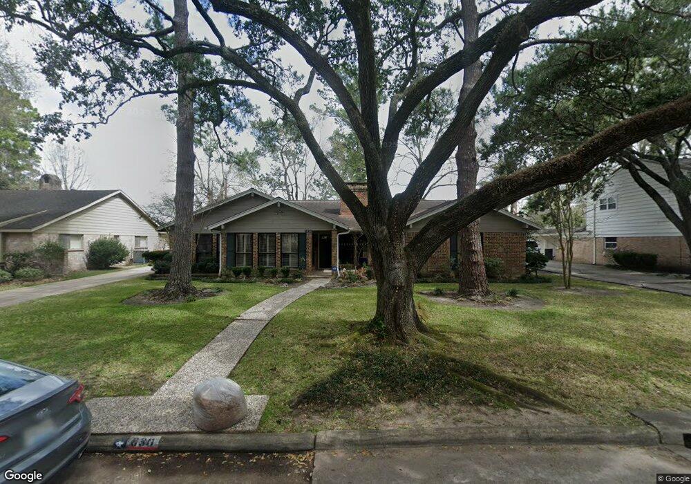 830 W Forest Dr, Houston, TX 77079 - photo 1