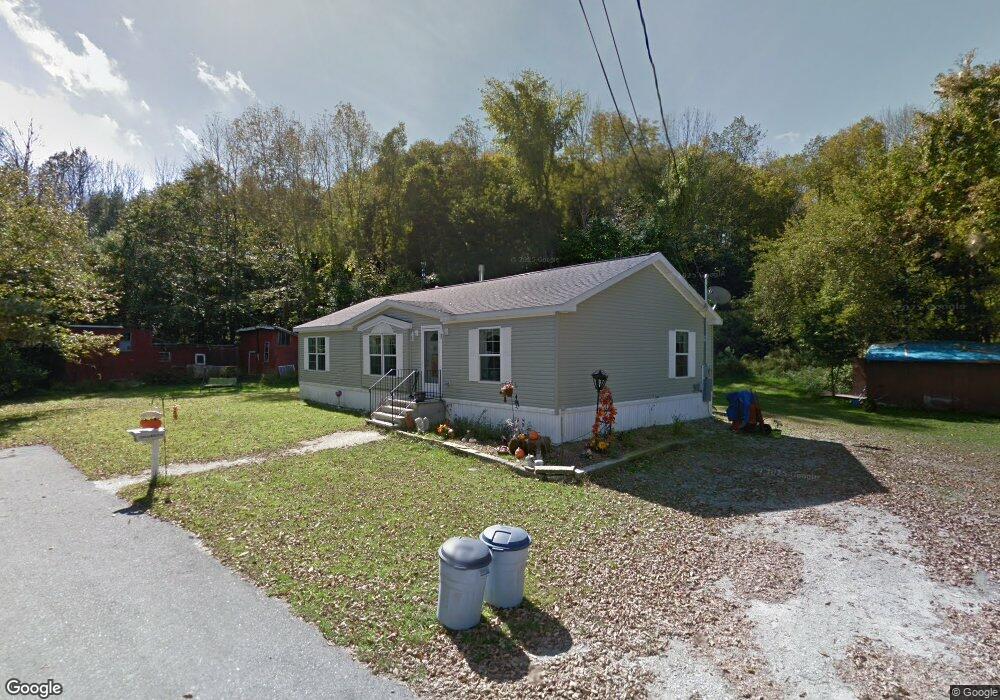 17 Foss Ave, Pittsfield, NH 03263 - photo 1