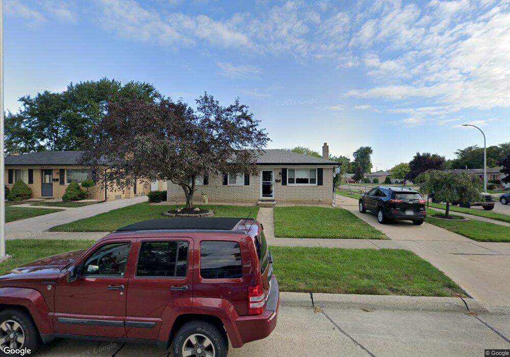 16221 Betty Ct, Roseville, MI 48066 - photo 1