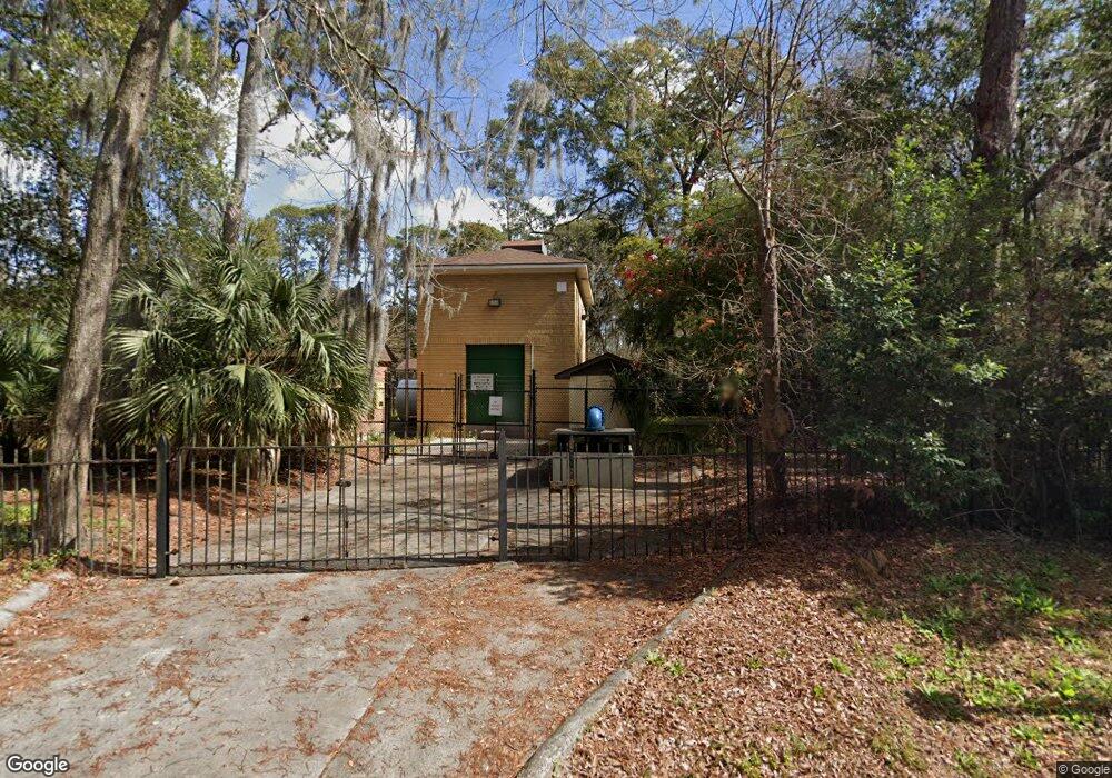 10 Edgewood Rd, Savannah, GA 31404 - photo 1