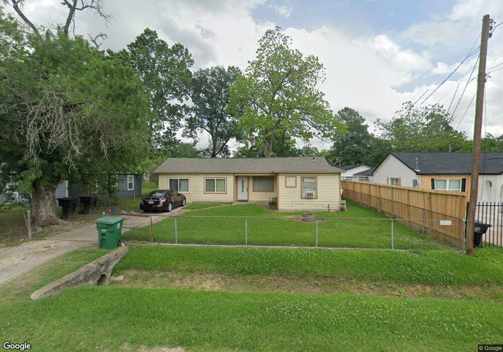 10326 Onslow St, Houston, TX 77016 - photo 1