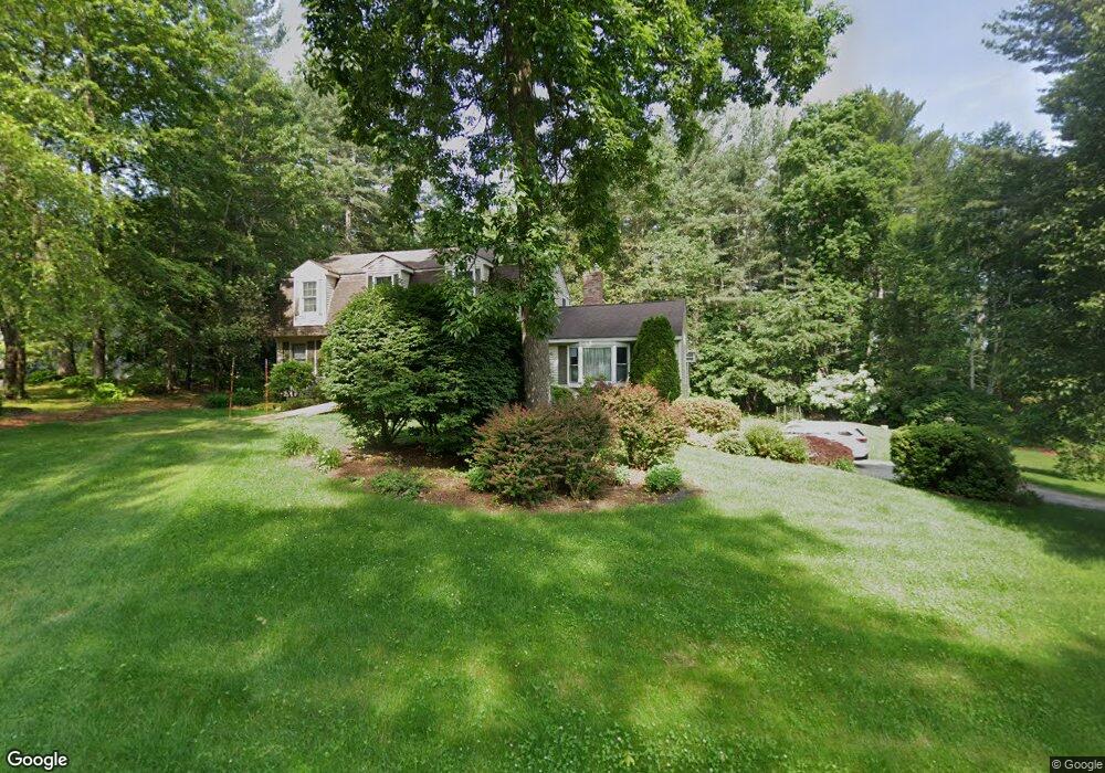 4 Sutton Place, Londonderry, NH 03053 - photo 1