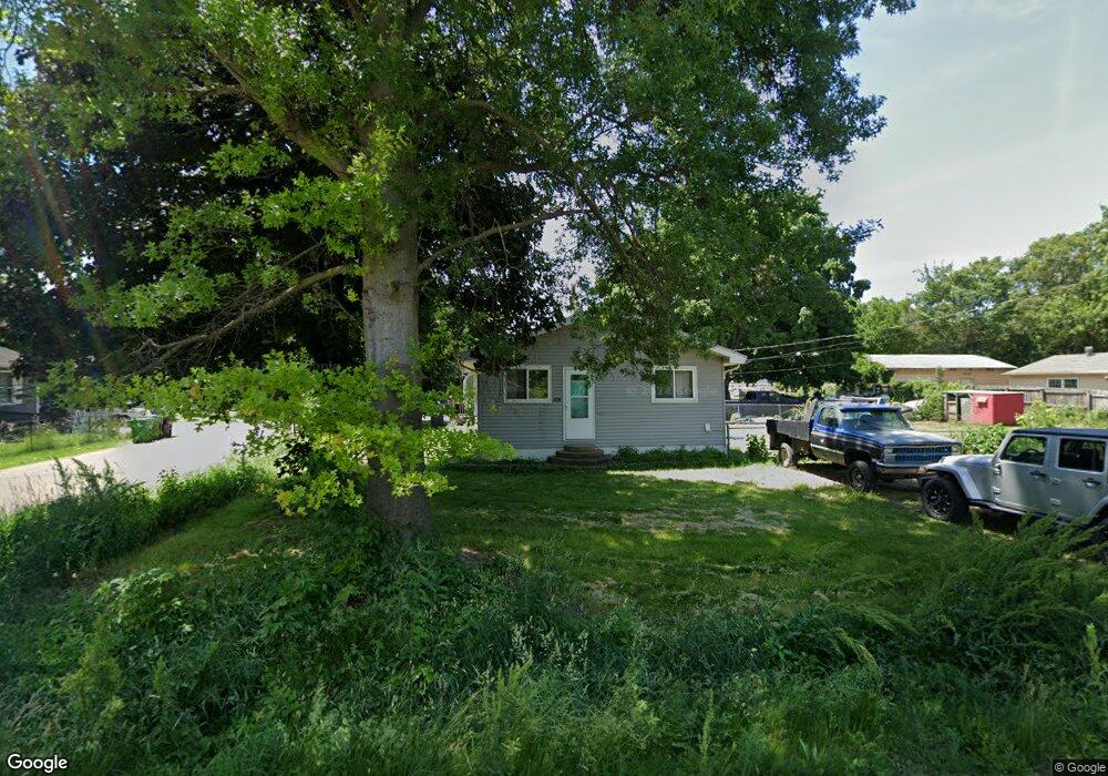 4230 NE 34th Ct, Des Moines, IA 50317 - photo 1