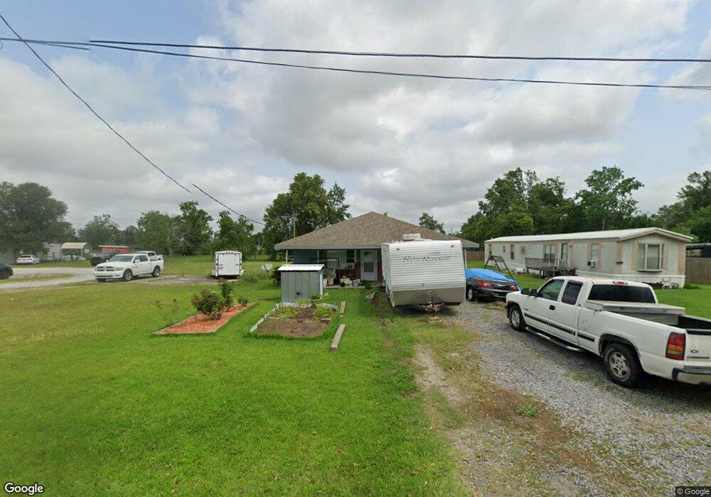 201 E Hebert Rd, Lake Charles, LA 70607 - photo 1