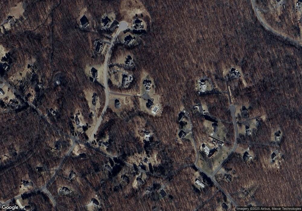 8 Mountain View Ct, Oxford, CT 06478 - photo 1