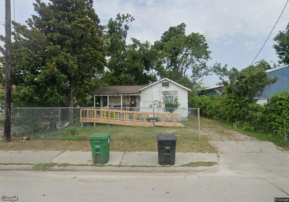 7401 Hirsch Rd, Houston, TX 77016 - photo 1